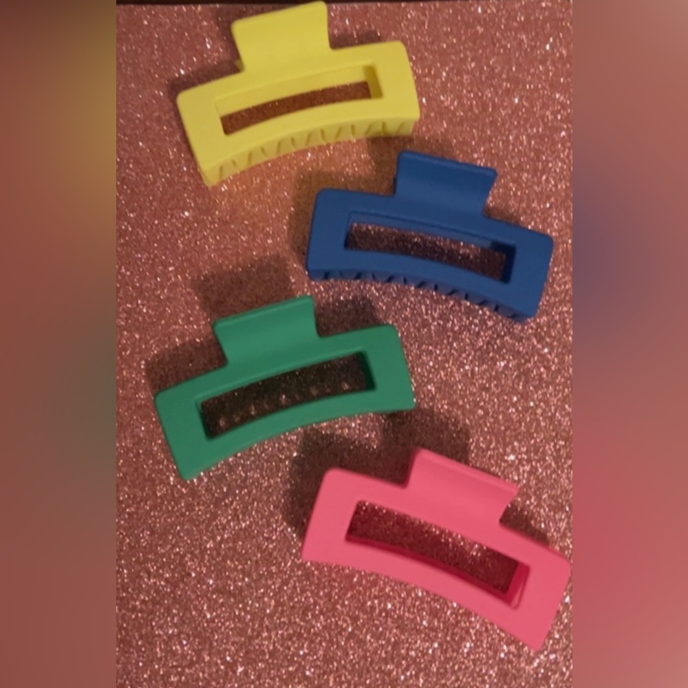 Neon claw hair clips